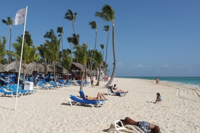 Strand von Punta Cana (Alexander Mirschel)  Copyright 
Informations sur les licences disponibles sous 'Preuve des sources d'images'